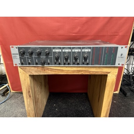 Behringer Combinator MDX 8000